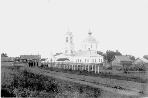 Никольская церковь со сторожкой с.Тоншаево 1910г